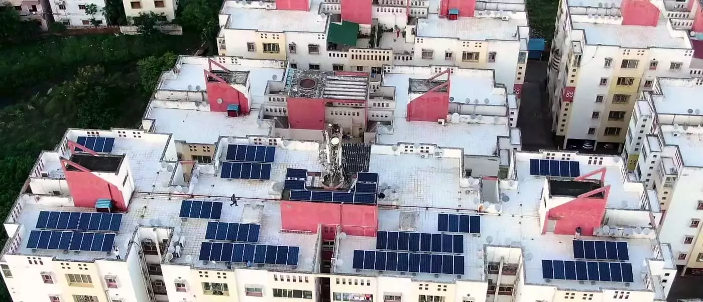 Rooftop-Solar-Plant-Club-Town