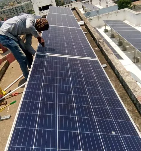 WhiteShark-Team-At-Work